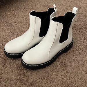 Women’s Boots